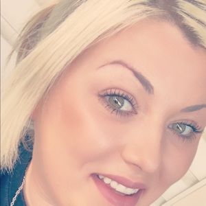 Meet your Posher, Bri